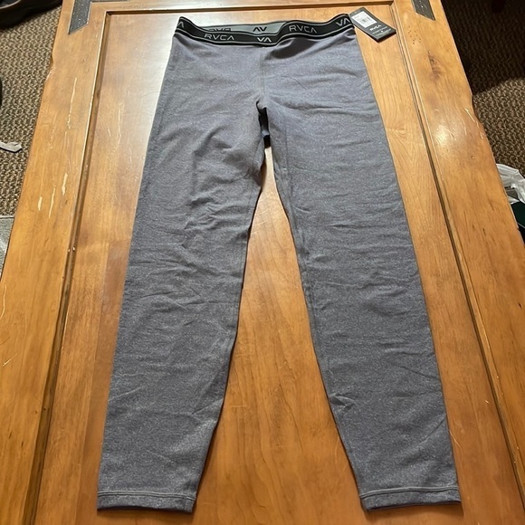 RVCA NWT Base Leggings Size Large - Picture 1 of 8